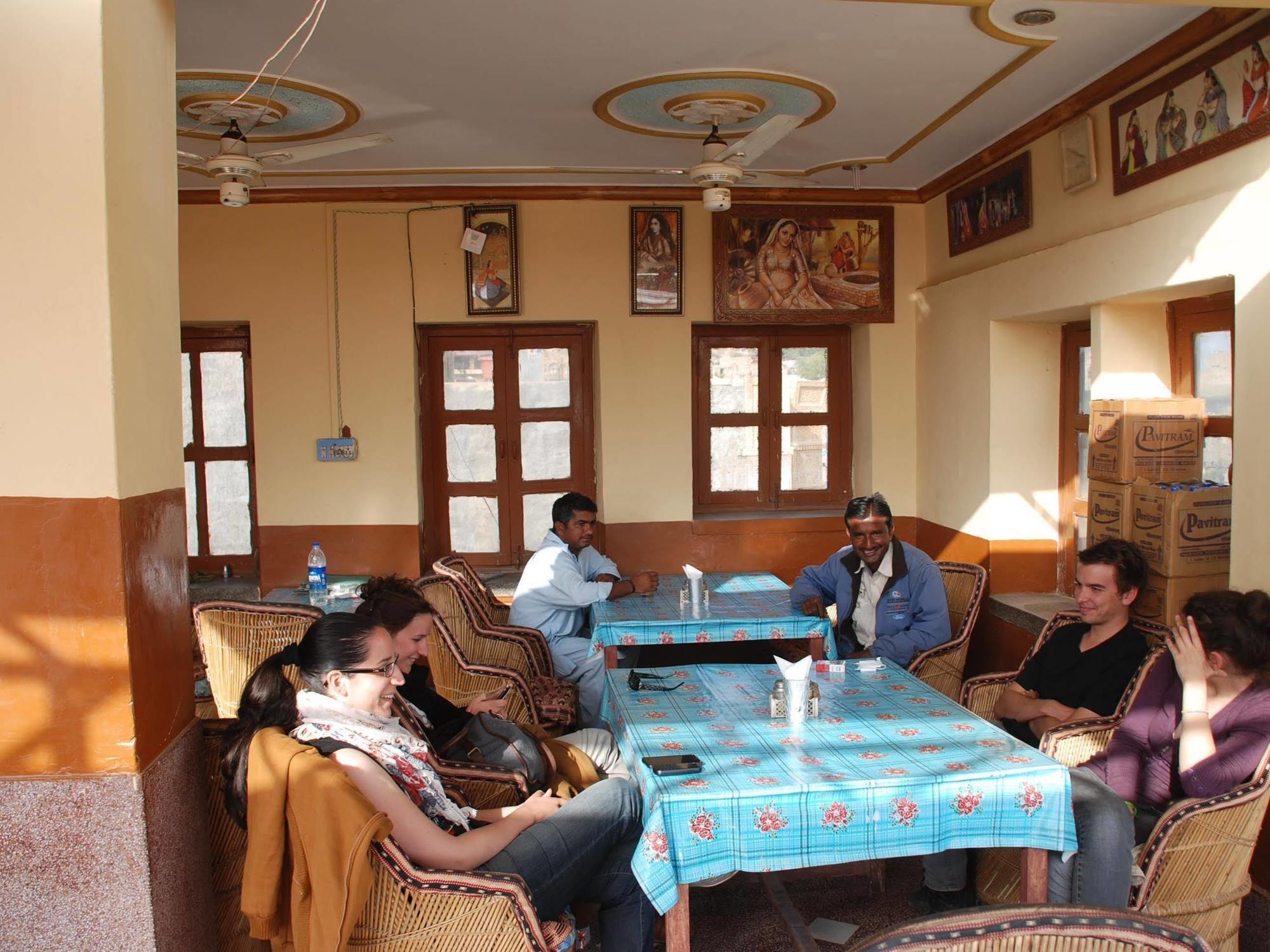 Ratan Hostel Jaisalmer Esterno foto