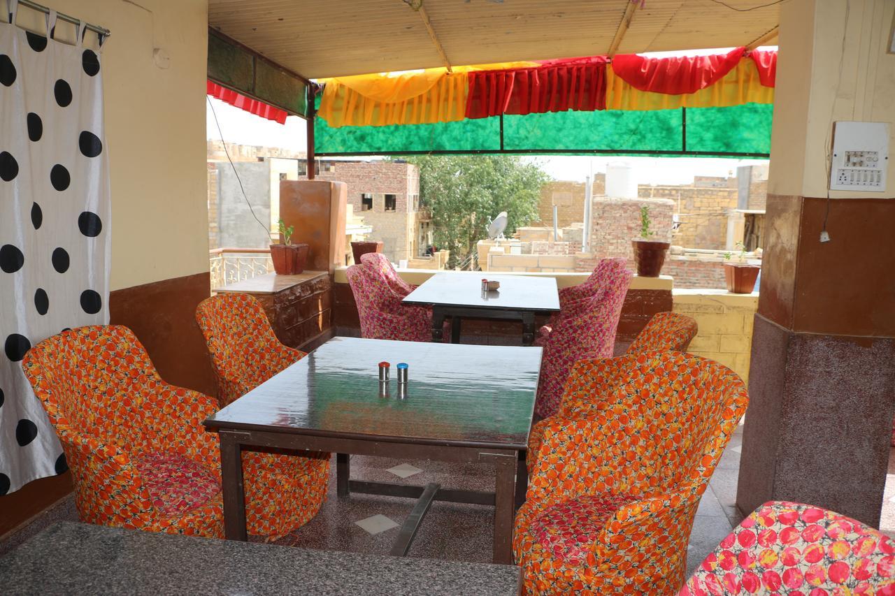 Ratan Hostel Jaisalmer Esterno foto